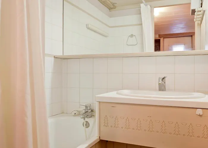 Ski-in/ski-out, Courchevel, 6 Pers, Parking - Fr-1-514-23 * Courchevel